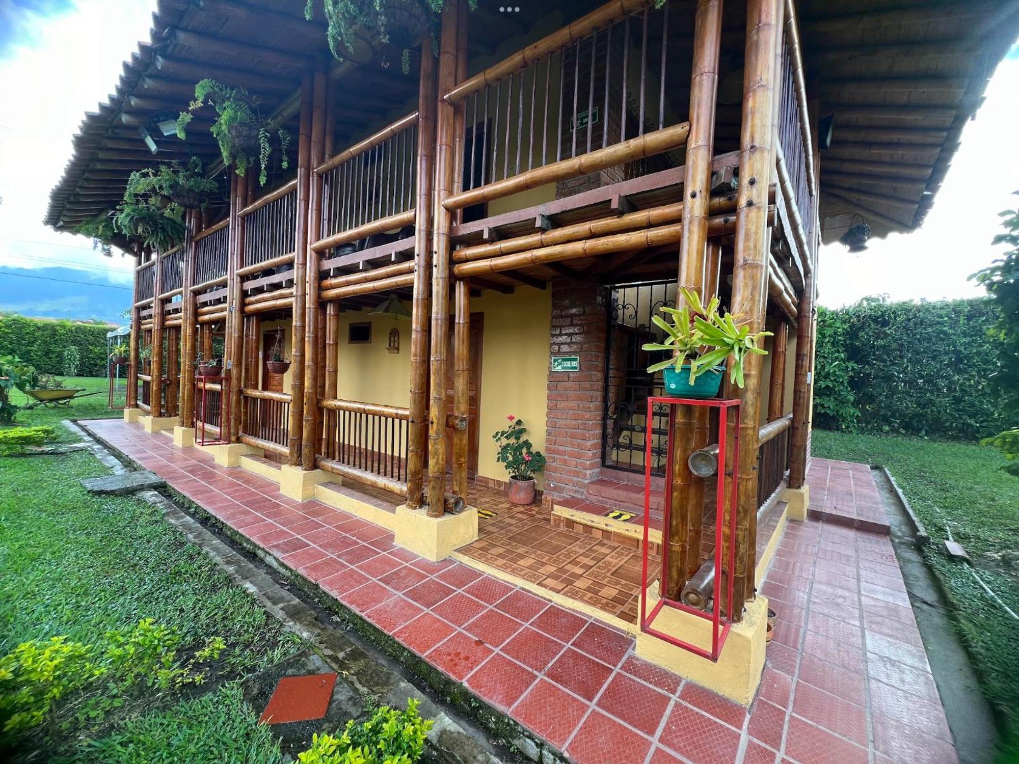 Villa Alejandra Del Quindio Calarca Exterior photo
