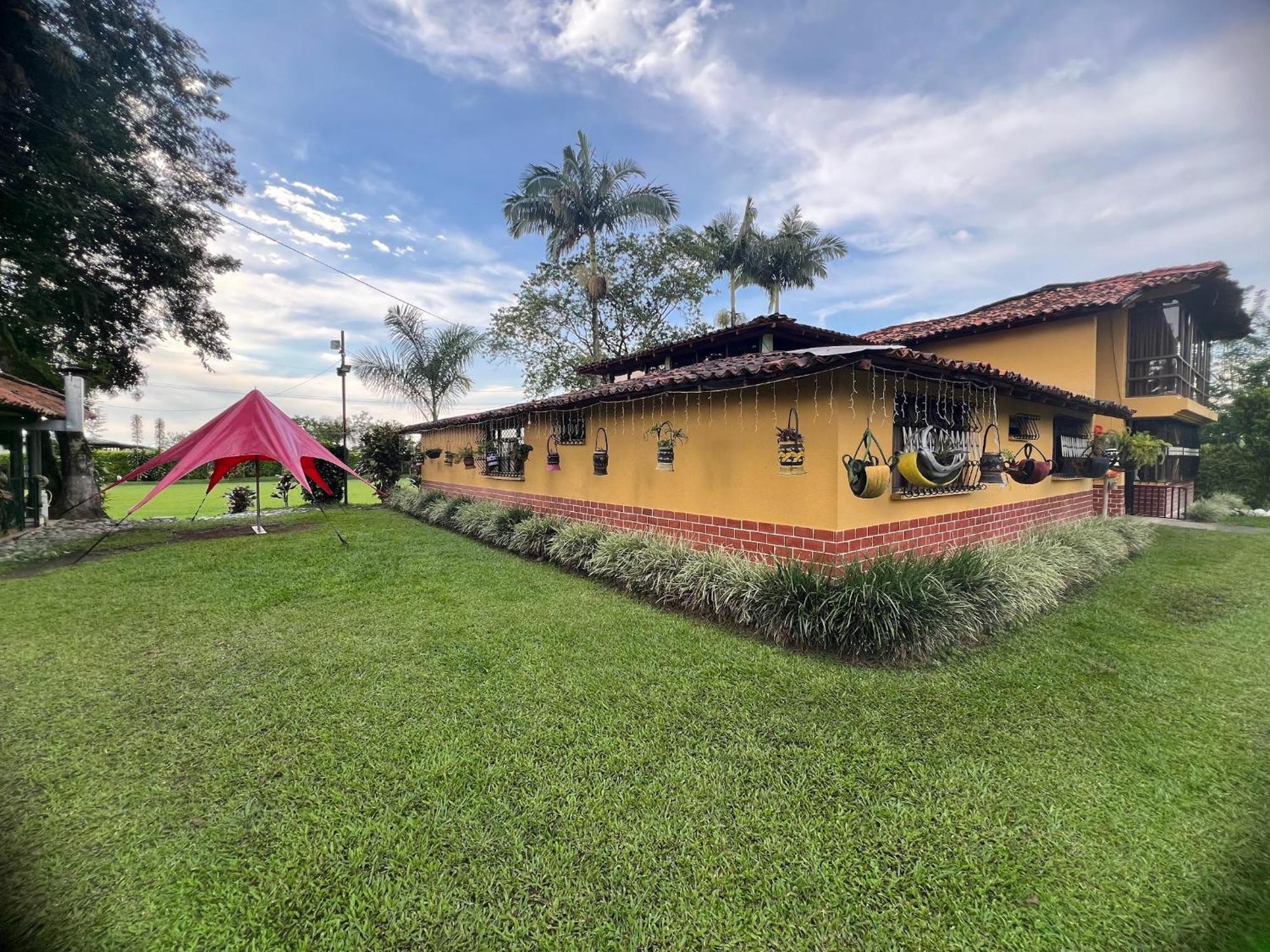 Villa Alejandra Del Quindio Calarca Exterior photo