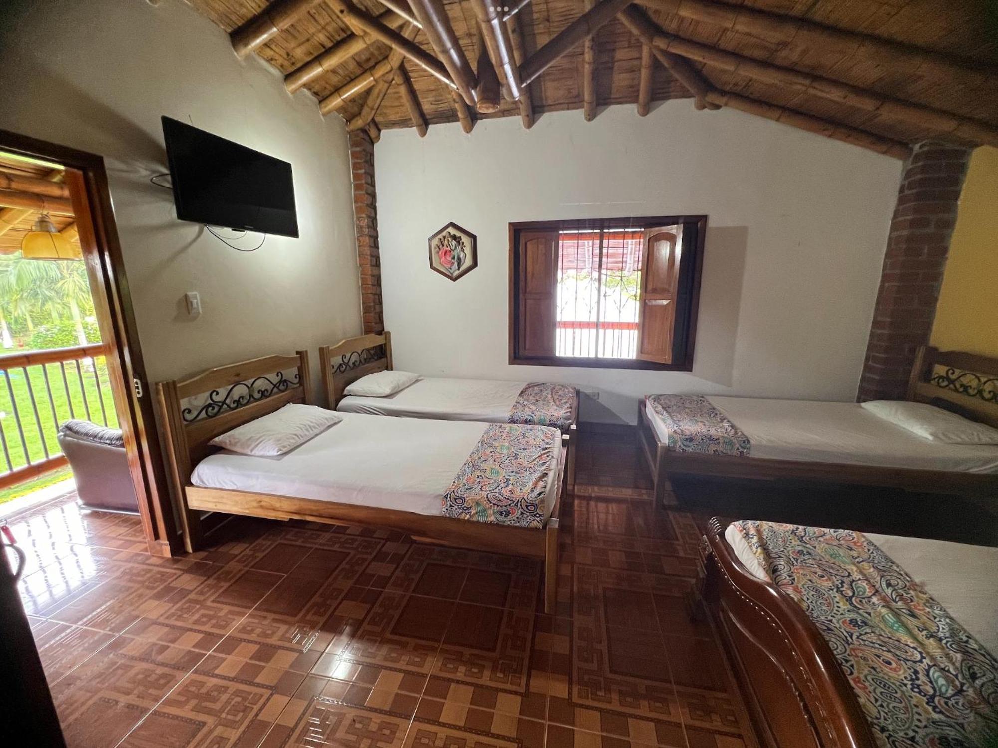 Villa Alejandra Del Quindio Calarca Exterior photo