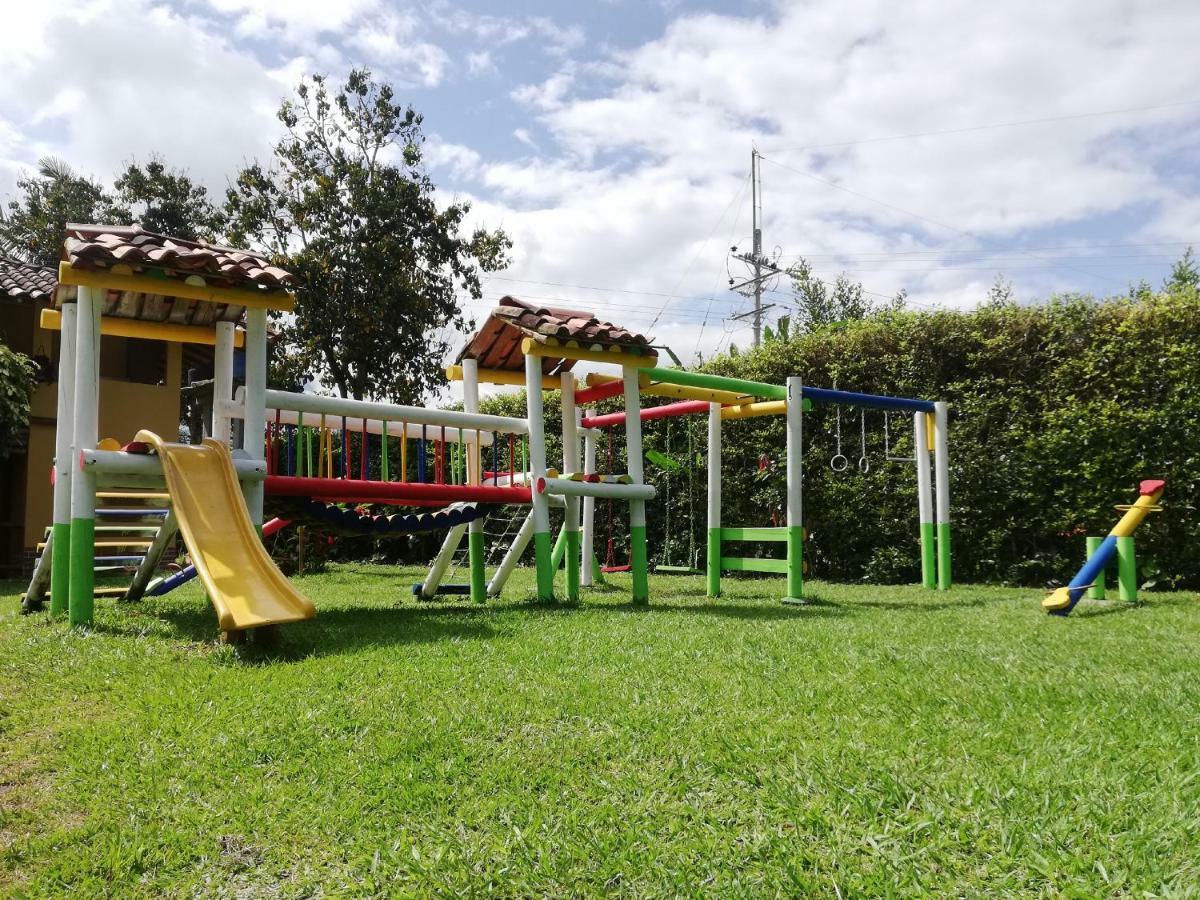 Villa Alejandra Del Quindio Calarca Exterior photo